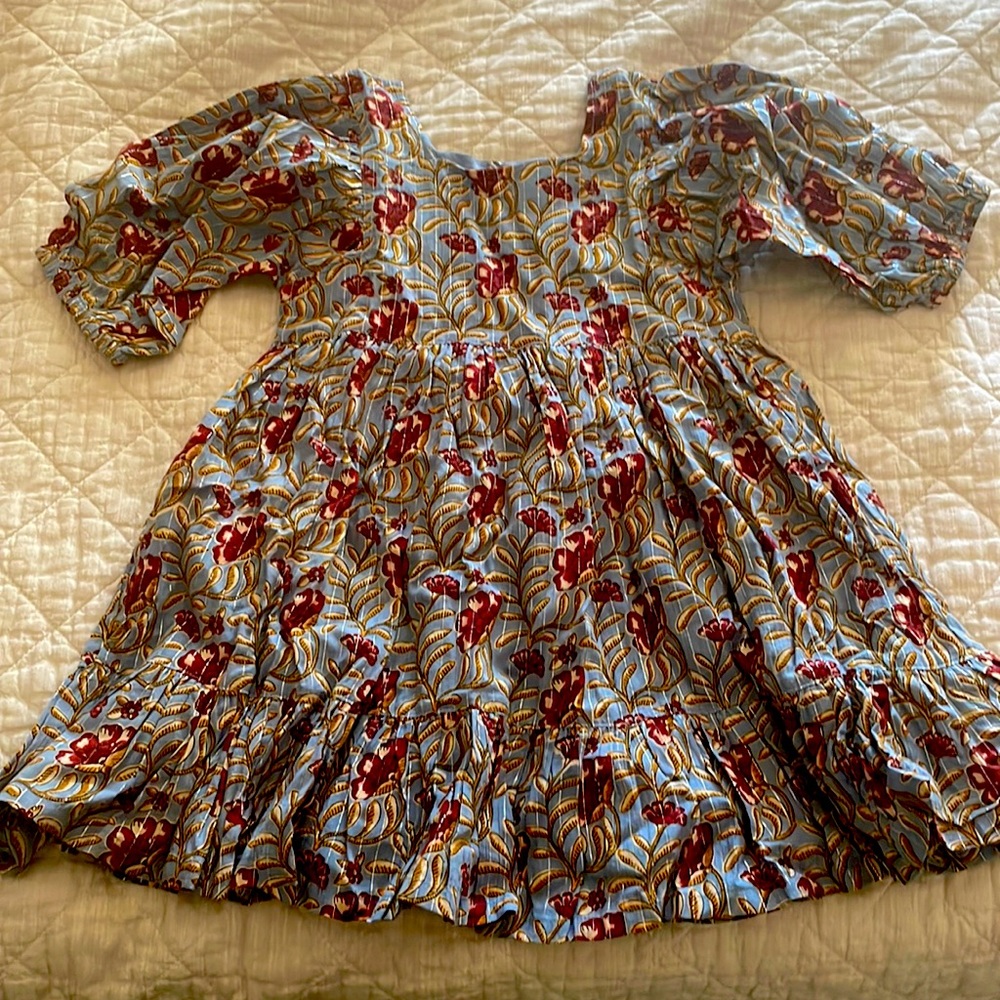 Girls dress
